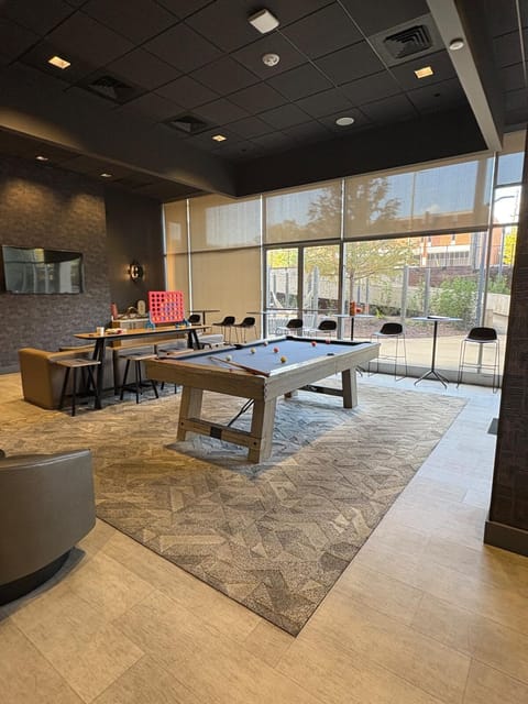 Opulent Oasis Located in The Heart of Birmingham Apartment in Vestavia Hills