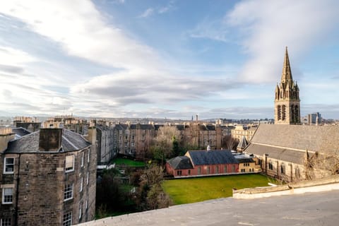 Property building, Nearby landmark, Landmark view