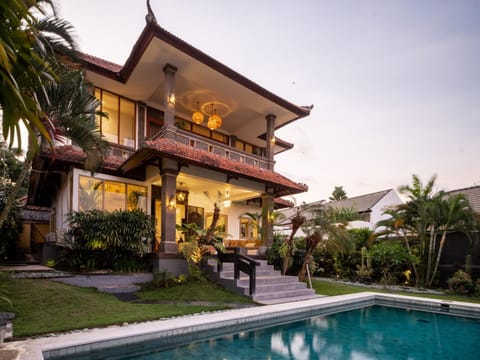 Property building, Patio, Garden, Garden view, Pool view, Swimming pool