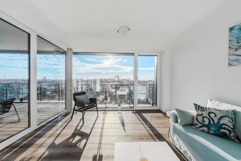 View (from property/room), Balcony/Terrace, Living room, Seating area, Dining area