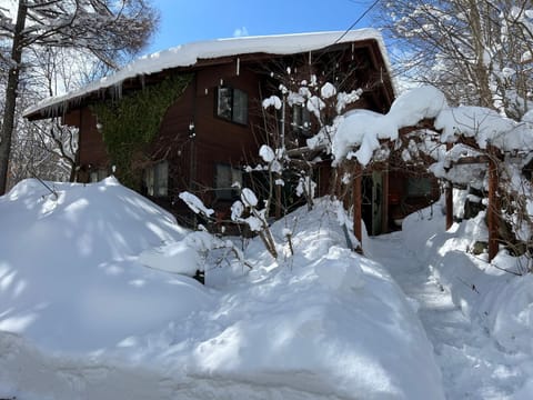 Property building, Natural landscape, Winter