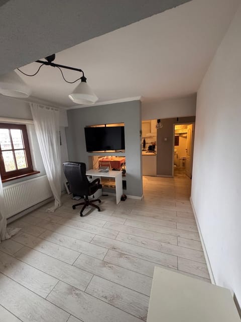 La Edward Ultra central Apartment in Craiova