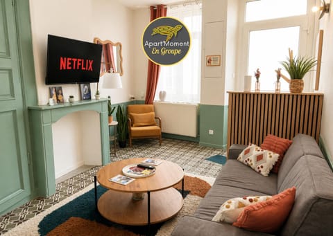 Communal lounge/ TV room, TV and multimedia, Living room