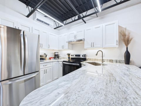 Modern Loft near Port, Beach, & Dining -Unit 201 Hotel in Cape Canaveral