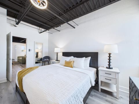 Modern Loft near Port, Beach, & Dining -Unit 201 Hotel in Cape Canaveral