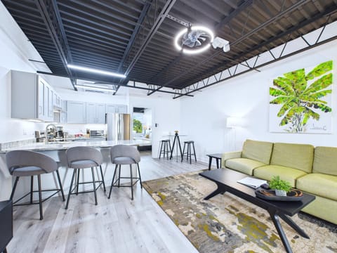 Chic Loft Retreat Near Port Canaveral -Unit 202 Hotel in Cape Canaveral