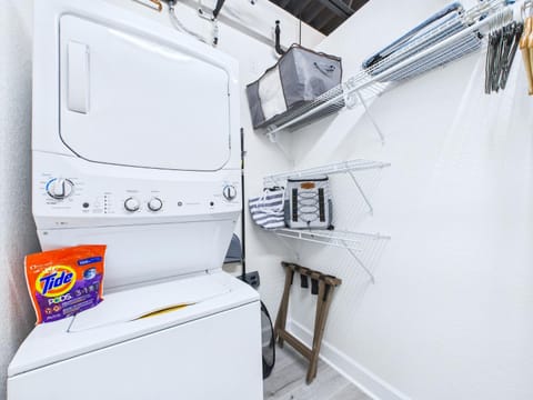 Chic Loft Retreat Near Port Canaveral -Unit 202 Hotel in Cape Canaveral