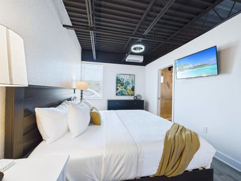 Loft Getaway Near Port & Beach -Unit 203 Hotel in Cape Canaveral