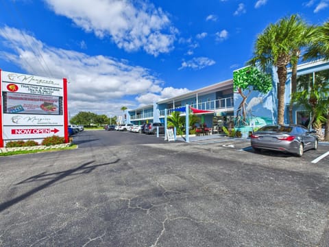 Modern Loft w Launch Views Near Beach -Unit 208 Hotel in Cape Canaveral
