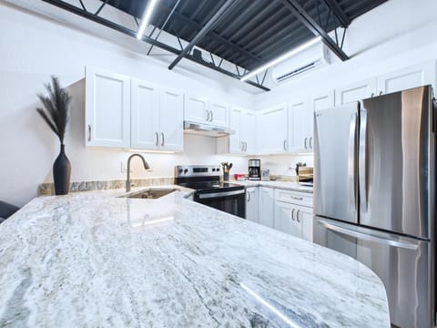 Modern Loft w Launch Views Near Beach -Unit 208 Hotel in Cape Canaveral