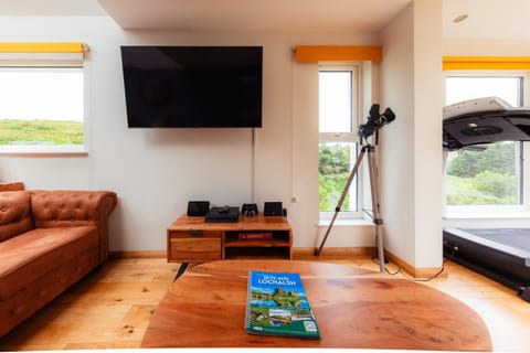 Luxury 2 Bdrm Seaview Cottage 1 House in Scotland