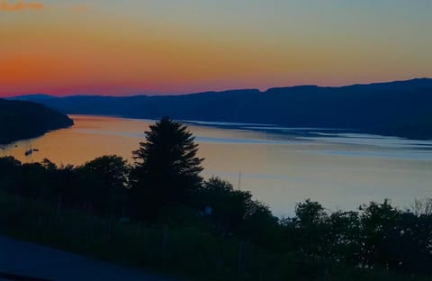 Schoolhouse 1 Cottage by Fairy Pool House in Scotland