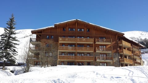 Property building, Winter, Mountain view