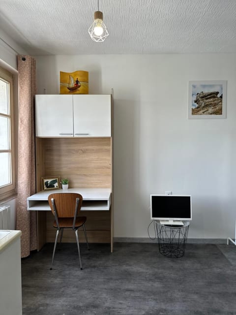 TV and multimedia, Dining area