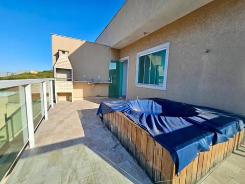 BBQ facilities, Hot Tub, Balcony/Terrace