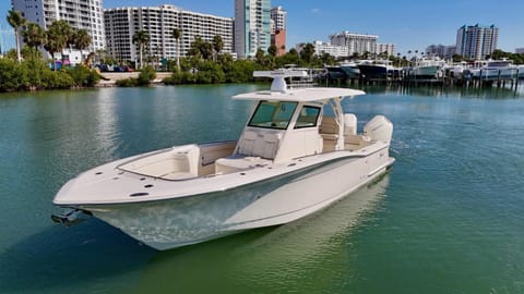 Coastal Beauty with sunset Cruise for bookings over 10 nights House in Sarasota