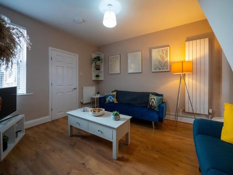 Whole Town House - Town centre! Apartment in Tamworth