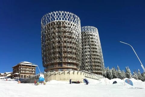 Property building, Winter