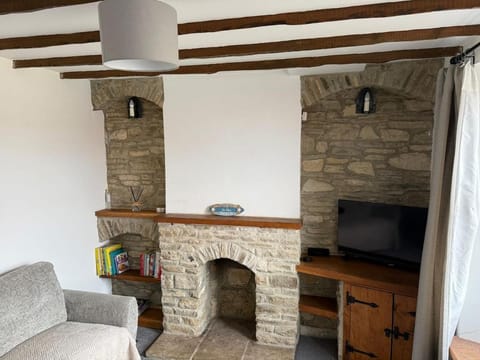 Wren Cottage - Cosy 2 bed Grade ll listed cottage House in Swanage