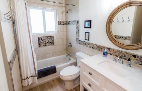 Ely Farm House - Near Yosemite National Park House in Oakhurst