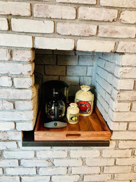 Ely Farm House - Near Yosemite National Park House in Oakhurst