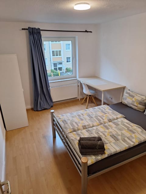 Middle privat Room 5 min walk from Railstation Vacation rental in Koblenz