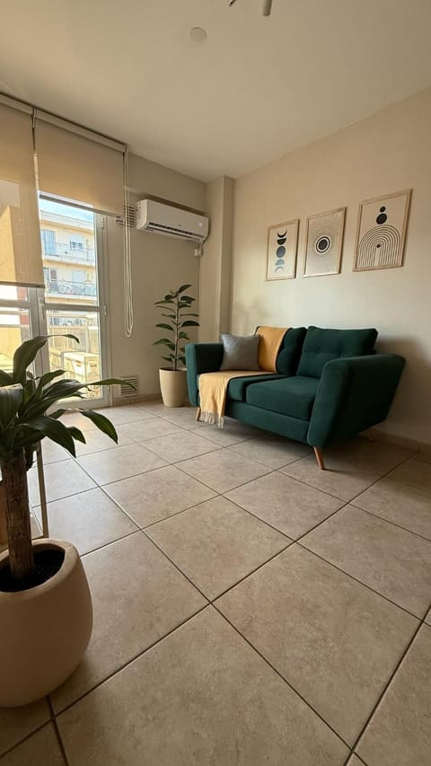 Living room, Seating area, air conditioner