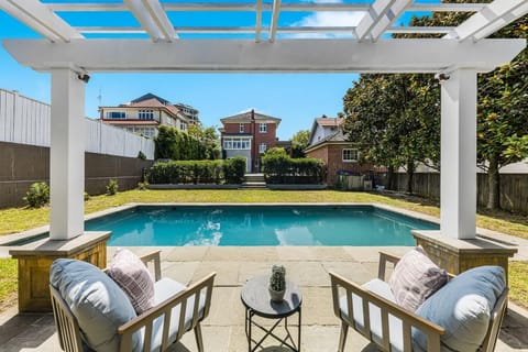 Auckland City Oasis with Pool Villa in Auckland