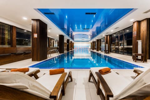Pool view, Swimming pool