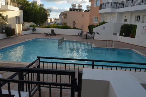 Balcony/Terrace, Swimming pool