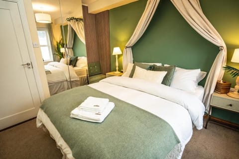 5 Star Luxury Apartment in the Heart of Galway City Apartment in Galway