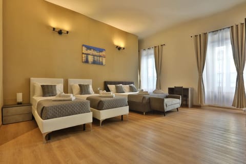 Photo of the whole room, Seating area, Bedroom