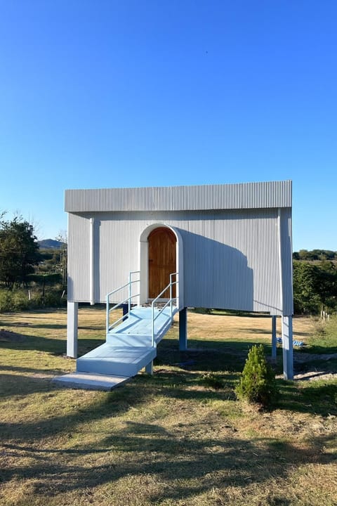 Property building, Day, Natural landscape