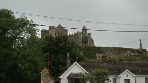 Property building, Day, Landmark view