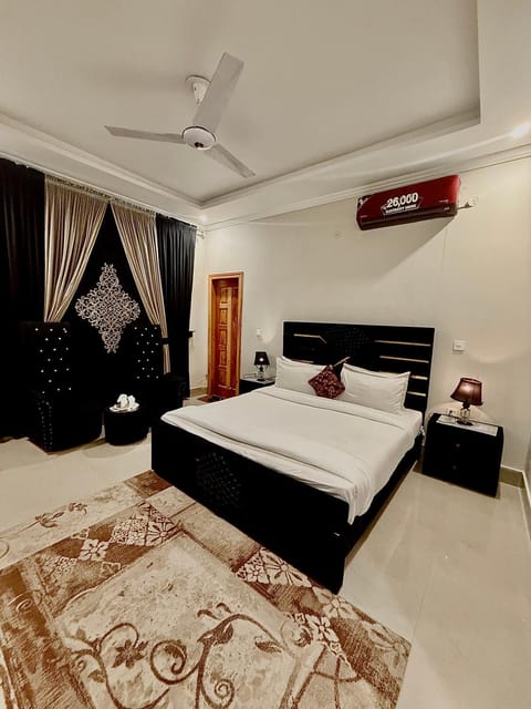Bed, Bedroom, air conditioner