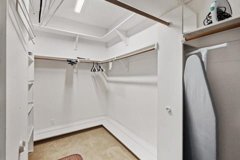 On Lake Time House in Lake Weir