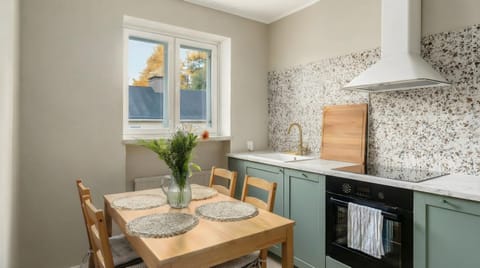 Arctic Bloom Retreat: 2BR w/ Parking Apartment in Rovaniemi