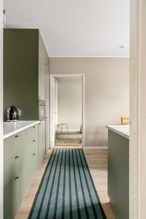 Arctic Bloom Retreat: 2BR w/ Parking Apartment in Rovaniemi