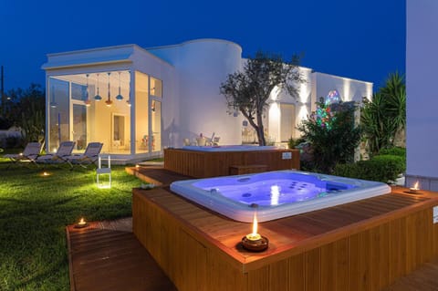 Garden, Hot Tub, Garden view