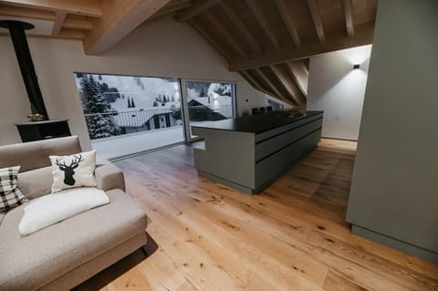 Kitchen or kitchenette, Living room