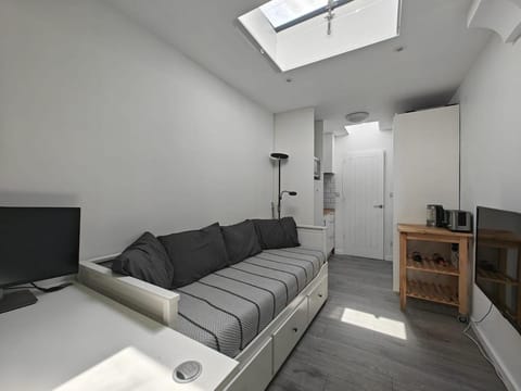 Living room, Photo of the whole room
