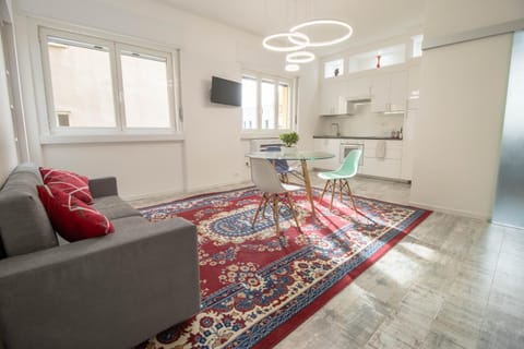 TV and multimedia, Dining area, heating, internet, air conditioner