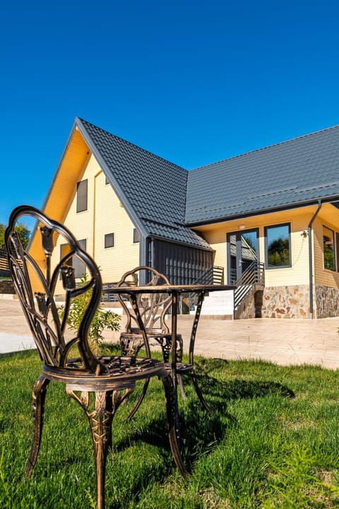 Property building, Garden