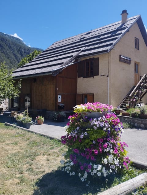 Property building, Natural landscape