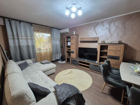 Апартамент Михаел Apartment in Dolj County, Romania