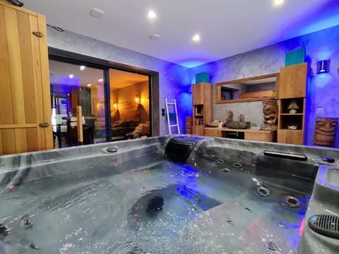 Hot Tub, Spa and wellness centre/facilities, Spa and wellness centre/facilities