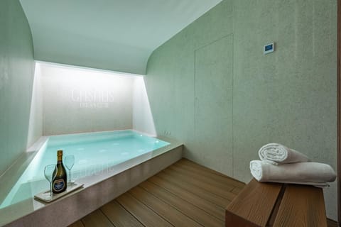 Casalis Luxury Room Bed and Breakfast in Ostuni