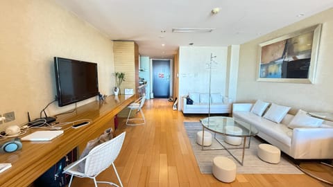 TV and multimedia, Seating area