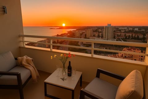 View (from property/room), Balcony/Terrace, Sea view, Sunset