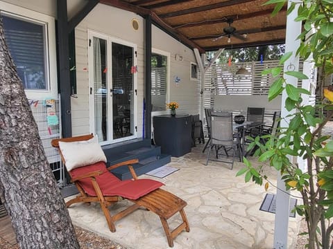 Facade/entrance, View (from property/room), Dining area